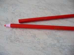 Олівець портновський для нанесення розмітки на тканину червоний