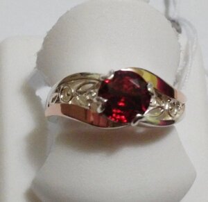 Срібний перстень з золотом і червоним цирконієм Рубін в Київській області от компании Silver Sea
