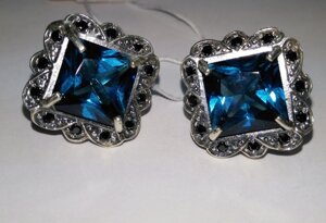Срібні сережки Розкіш з синім кристалом