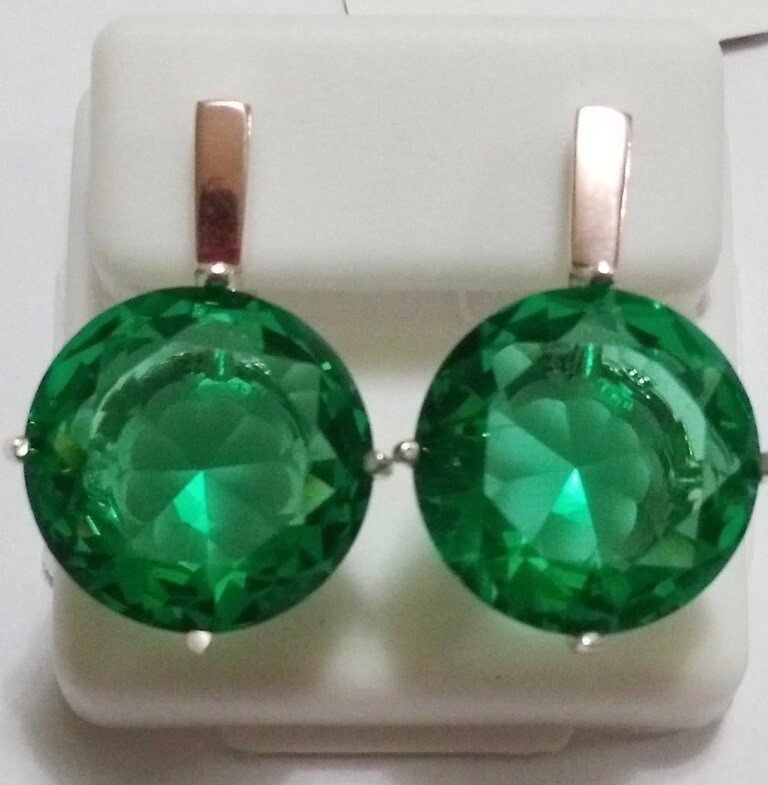 Сережки Коло зі срібла з золотом і яскраво зеленим каменем від компанії Silver Sea - фото 1