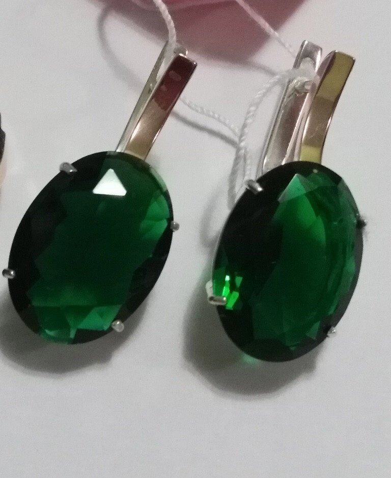 Сережки Тропиканка срібні з зеленим овальним каменем від компанії Silver Sea - фото 1