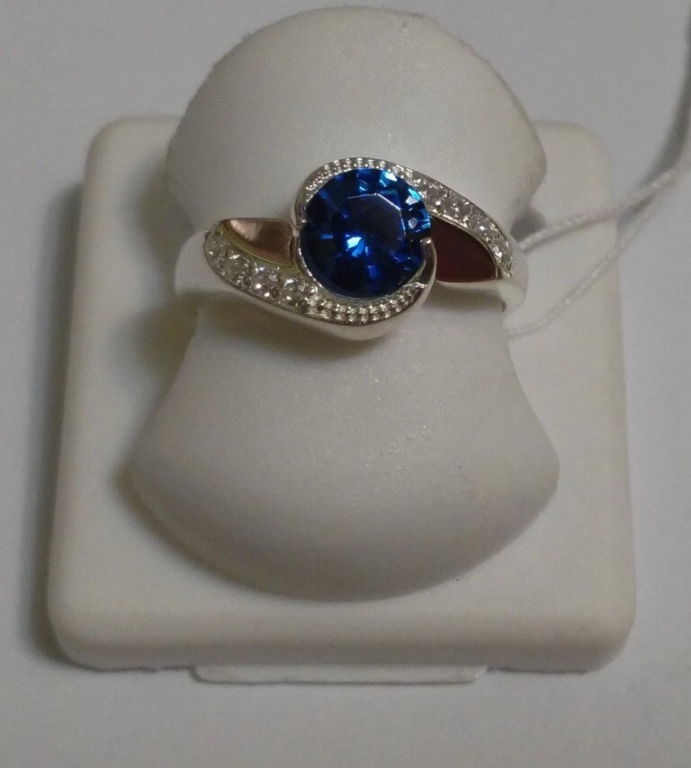 Срібний перстень з золотом і синім кристалом Погляд від компанії Silver Sea - фото 1