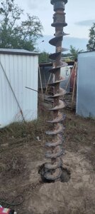 Буріння отворів, свердловин, лунок, ям в грунті в Києві від компанії БУРОНАБИВНІ - БУРОІН'ЄКЦІЙНІ ПАЛІ - БУРІННЯ - ГВИНТОВI ПАЛІ - МОНТАЖ