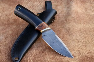 Ніж ручної роботи з дамаської сталі "Дизель"