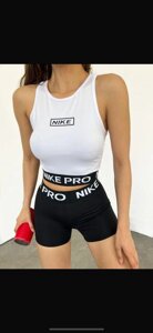 Комплект жіночий Топ+Шорти для фітнесу Nike Pro чорно білий