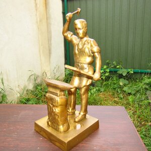 Старая бронзовая статуэтка кузнец коваль БРОНЗА 4 кг 1032
