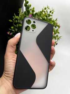 Чохол із матового полікарбонату Avenger Wave на iPhone 11 Pro Max Чорний