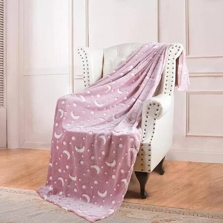 Плед м'який для дітей OPT-TOP Magic Blanket світиться в темряві з зірками 120x150 см рожевий (2064990465) від компанії інтернет-магазин "БИТПРОМТОРГ" - фото 1