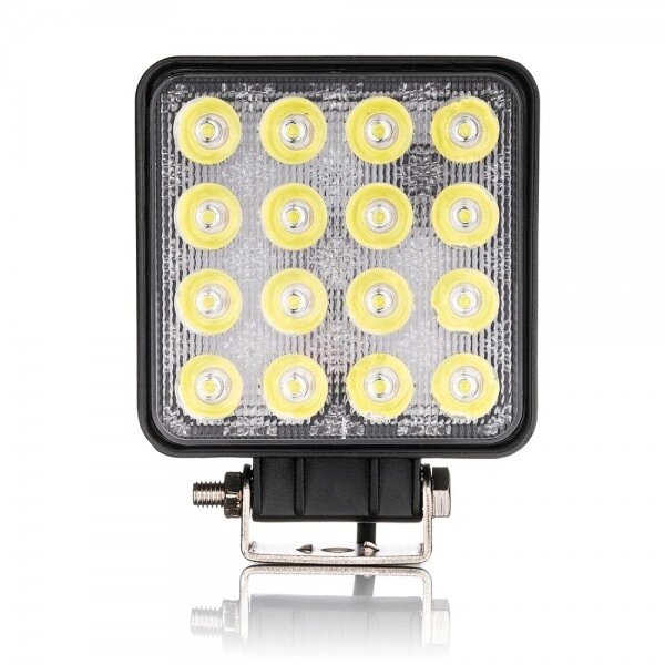 Світлодіодна фара AllLight 19T-48W 16 chip CREE spot 9-30V від компанії інтернет-магазин "БИТПРОМТОРГ" - фото 1