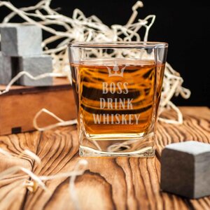 Стакан для віскі квадратний "Drink whiskey", англійська, Крафтова коробка