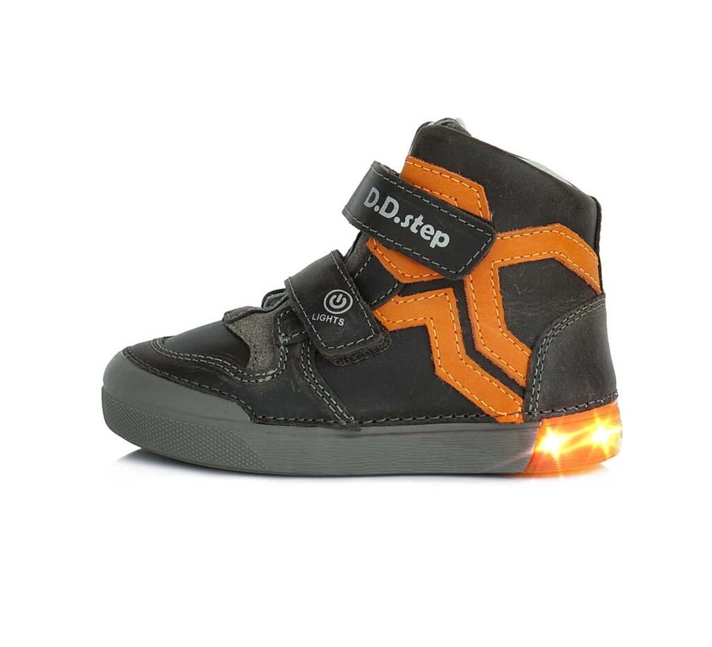 Шкіряні черевики для хлопців від компанії Інтернет-магазин дитячого взуття DDShop - фото 1