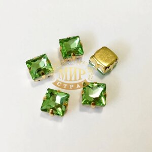 Квадрати в золотих ланцюгах 8х8 мм, колір Peridot