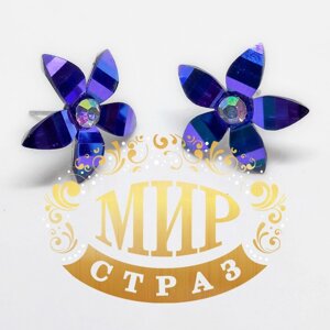 Сережки — гвоздики Квітка, колір Sapphire AB