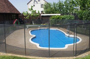 Універсальний паркан для вихованців та дітей