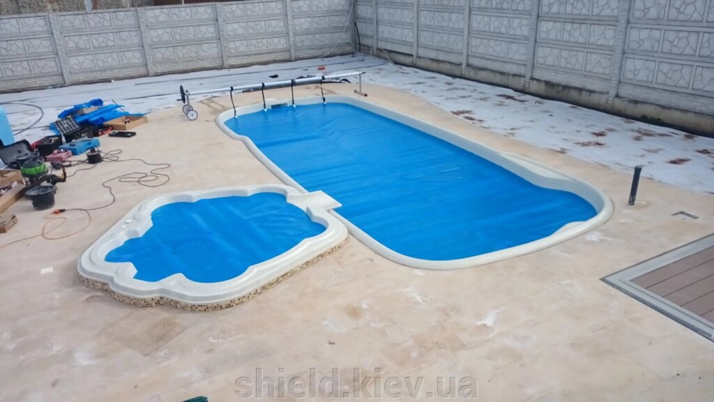 Літне покриття для басейну блакитного кольору з ефектом енергозбереження - опт