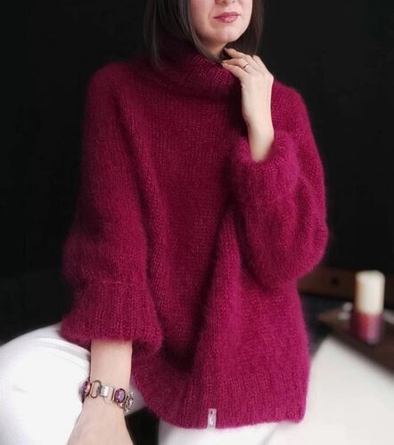 Жіночий бордовий светер оверсаз зв'язано з кід мохера