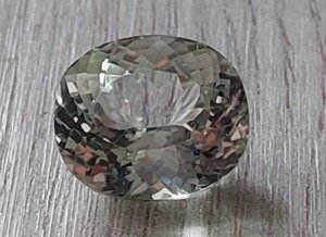 Нуристанит, Гидденит 9.69 Ct 13.42 х 11.75 х 8.64 mm