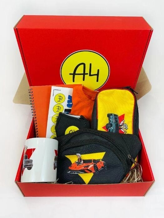 А4 набір - Влад Папір А 4 Maxi Box Подарунок для дитини хлопчика від компанії Компас - фото 1