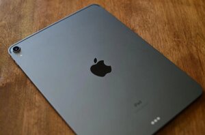 Apple iPad Pro 3*12,9*64GB*2018р).