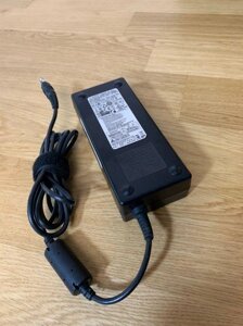 Блок живлення Samsung AC Charger AD-12019G 19V 6.32A 120W Original