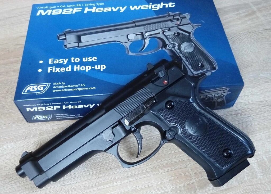 Іграшковий пістолет BERETTA 92F на кульках спринговий, дитячий. Новий! від компанії Компас - фото 1