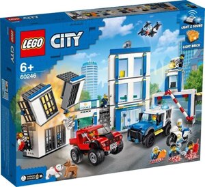 Lego City Поліцейська ділянка 60246