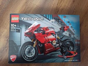 Lego Technic 42107/42058/42130/42063/42036/42007/42009/42155! New!