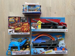 Перевізник автовоз Хот Вілс Hot Wheels Mega Hauler трейлер 50 машинок