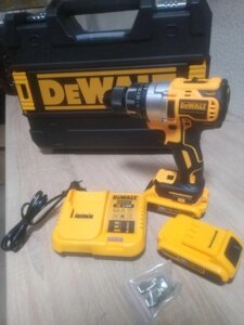 Шуруповерт ударний DeWalt Девальт безщеточний Девольт 32в 5а кейс