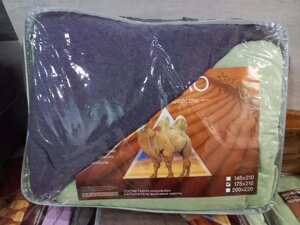 Зимова ковдра з наповнювачем верблюжою вовною