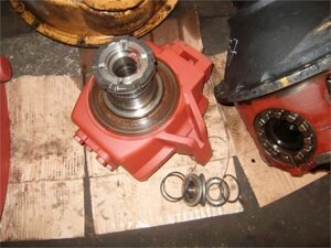 Поворотний кулак мосту zf