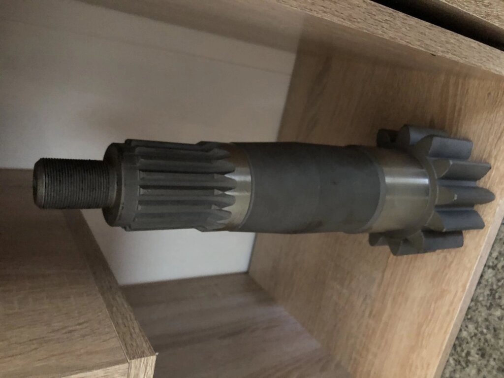 Вал шестерня редуктора повороту Linde GD3,5 екскаватора Atlas від компанії Spetstehrozborka - фото 1