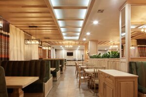 Дерев'яні меблі для ресторанів та барів буковель, івано-франківськ