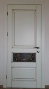 Двері міжкімнатні білі зі склом матовим