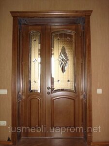 Двері міжкімнатні двохполовінкові з порталом (карнізом)