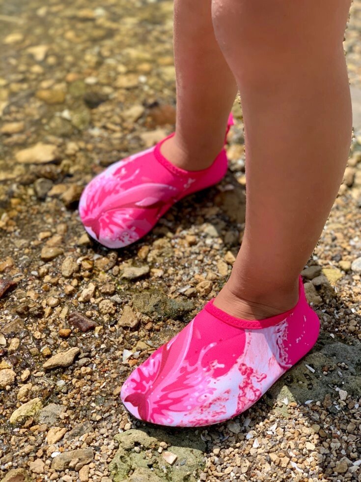 Неопреновая взуття аквашузи Skin Shoes для пляжу і басейну для дівчинки рожеві від компанії «Водна Тема» Інтернет-магазин - фото 1