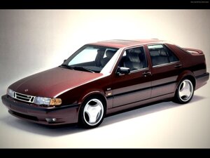 Saab 9000.