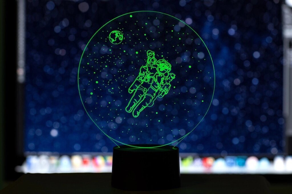Змінна пластина для 3D світильників "Космонавт" 3DTOYSLAMP від компанії Polmart - фото 1