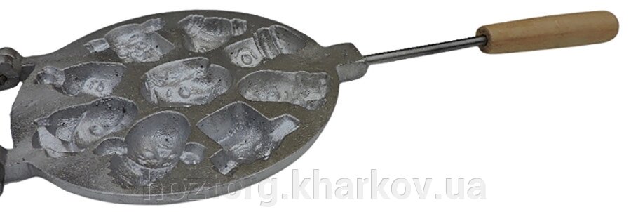 Форма для выпечки алюминиевая «Фиксики + вафля» с деревянной ручкой ##от компании## Интернет-магазин Хозторг Харьков. Хозяйственные товары оптом - ##фото## 1