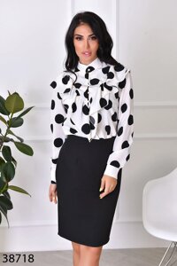 Жіночна блузка у великий горошок з 42 по 46 розмір