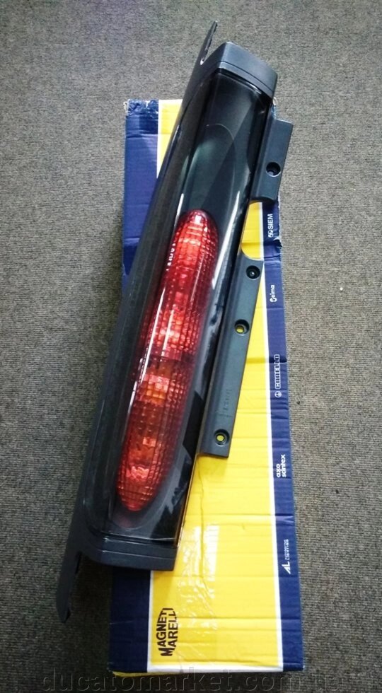 Ліхтар задній лівий / сорочечка 180 ° / без зсувних дверей Renault Trafic (2000-2006) LLE212,714025460704,8200336835 від компанії DUCATOMARKET - фото 1