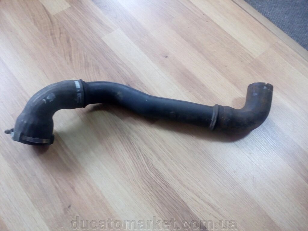 Патрубок інтеркулера правий Fiat Scudo 1996-2006 1484102080/1490872080 / 91015J від компанії DUCATOMARKET - фото 1