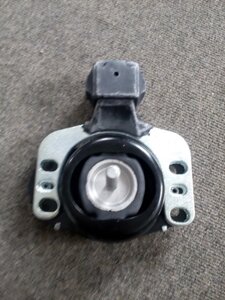 Подушка двигуна права передня Renault Master (2998-2010) 2.5DCi, 8200022596, 7700315476,4403351, 9111351,10869J