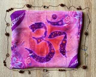 Шифоновий шарф зі знаком Ом (фіолетовий)
