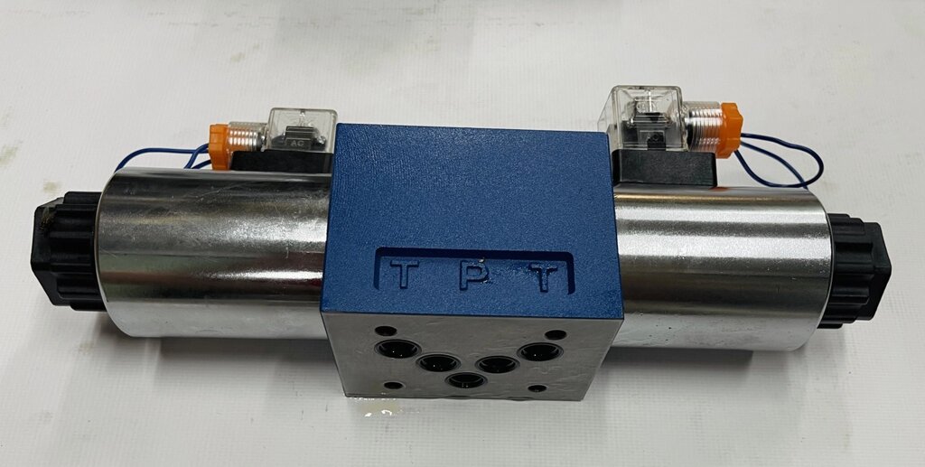 Гідророзподільник 4WE10E GMS Hydraulic Італія (ВЕ10.44) від компанії ГідроСтандарт - фото 1