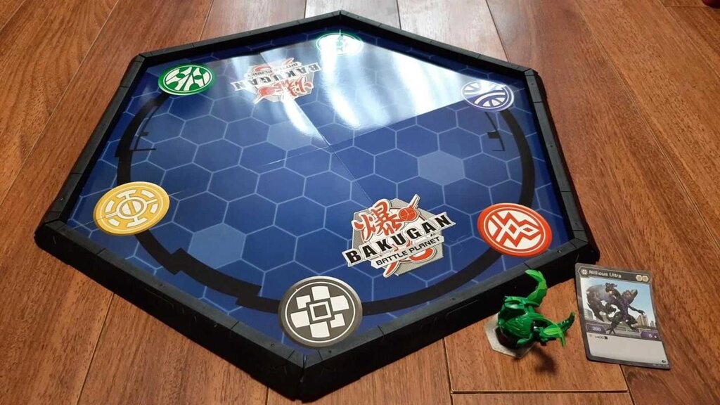 Бакуган, Bakugan набори, поле для гри, кейс для зберігання - 299 грн від компанії ARTMOS - Інтернет магазин - фото 1