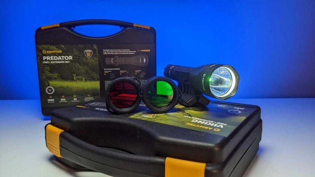 Ліхтар для полювання в повному наборі ARMYTEK VIKING Pro Set від компанії ARTMOS - Інтернет магазин - фото 1