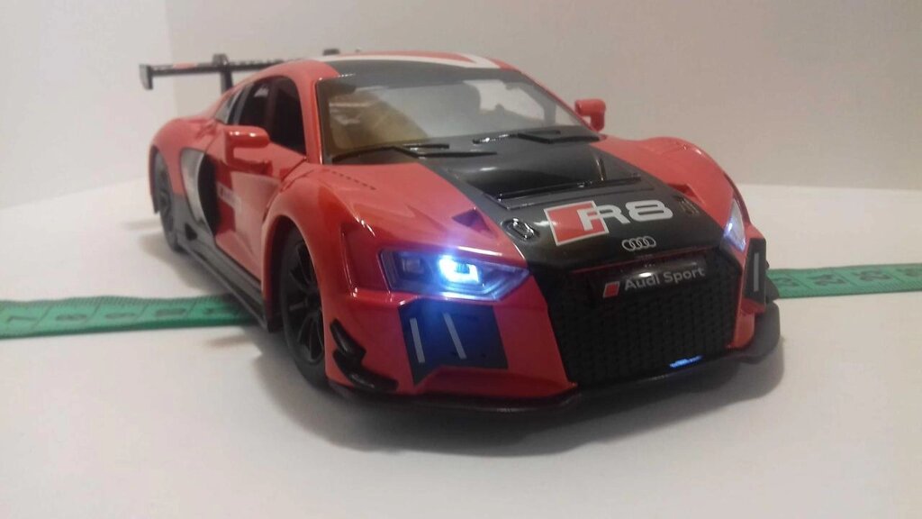 Машинка Audi R8 LMS 1:24 Метал світло звук модель іграшка від компанії ARTMOS - Інтернет магазин - фото 1