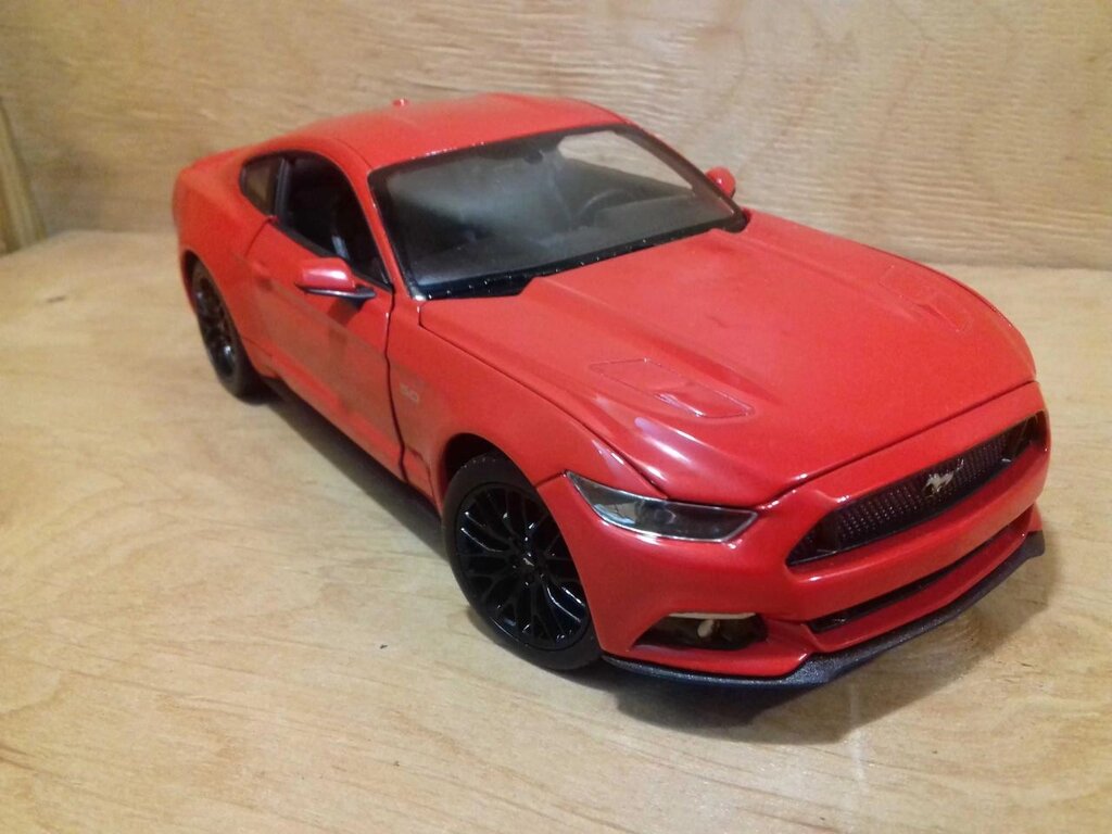 Машинка Ford Mustang GT 1:24-27 Метал, поворот колеса Іграшка від компанії ARTMOS - Інтернет магазин - фото 1