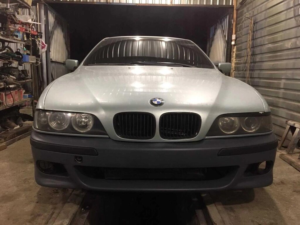 Передній бампер + туманки BMW E39M БМВ Е39М ZPBM03 HABM16 в наявності від компанії ARTMOS - Інтернет магазин - фото 1